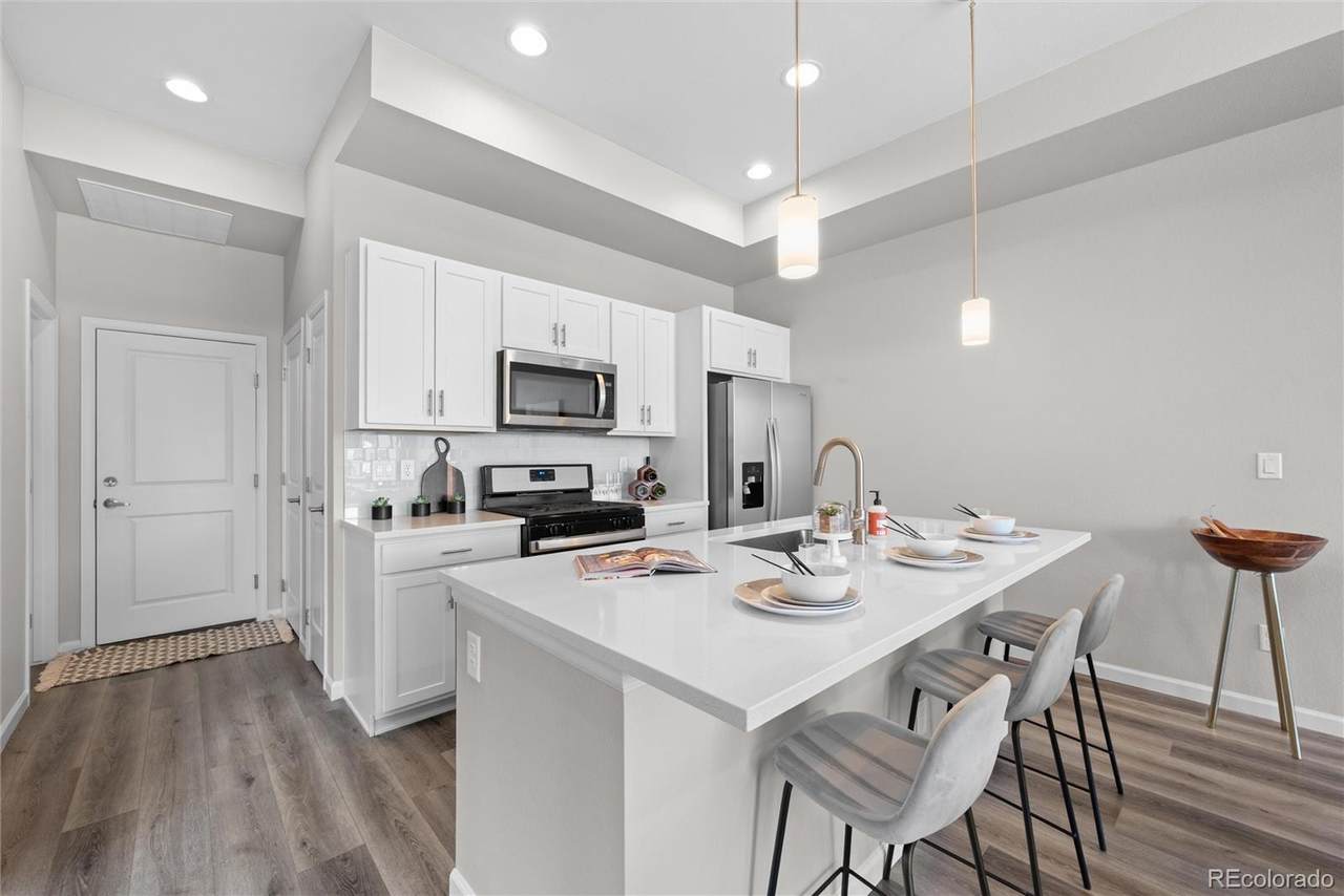 5342 64 Avenue - Photo 1