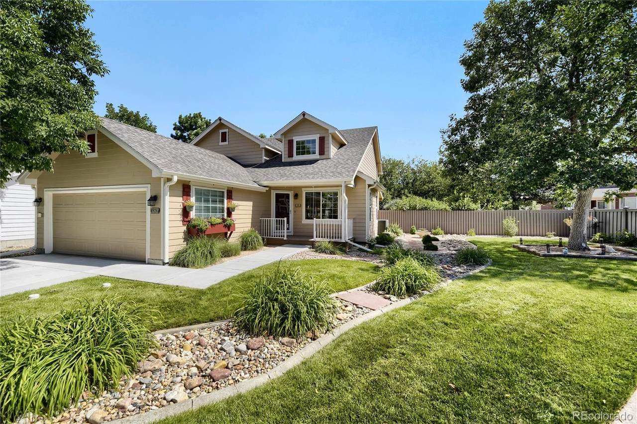 19285 Legend Avenue - Photo 1