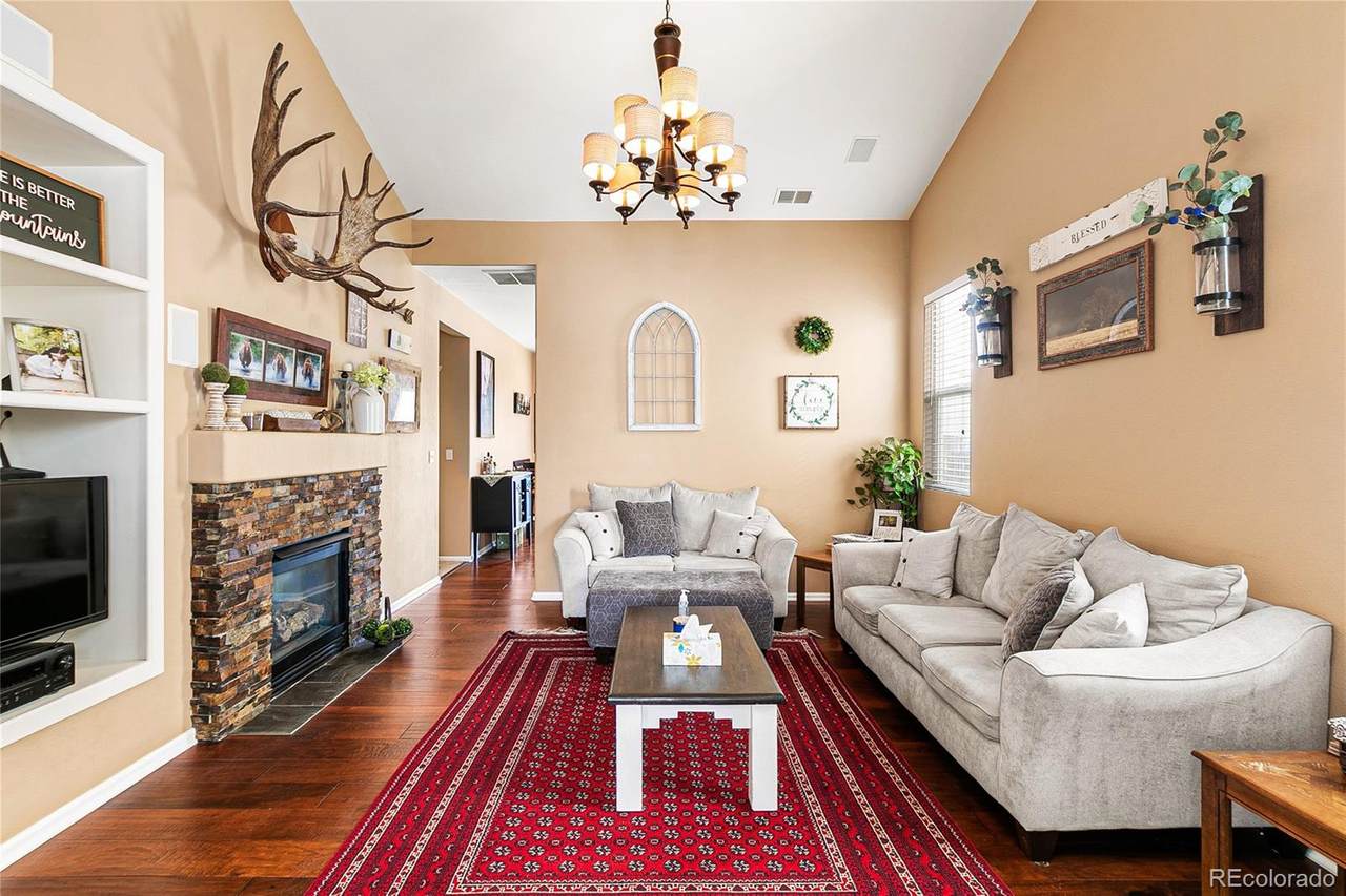 5187 Sicily Street - Photo 1