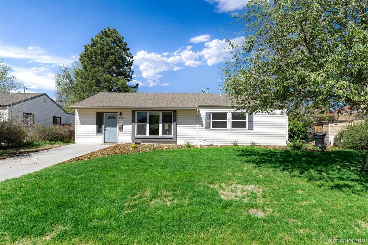 1285 Glencoe Street - Photo 1