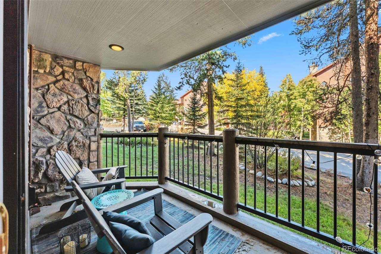 325 Four O Clock Road - Photo 1
