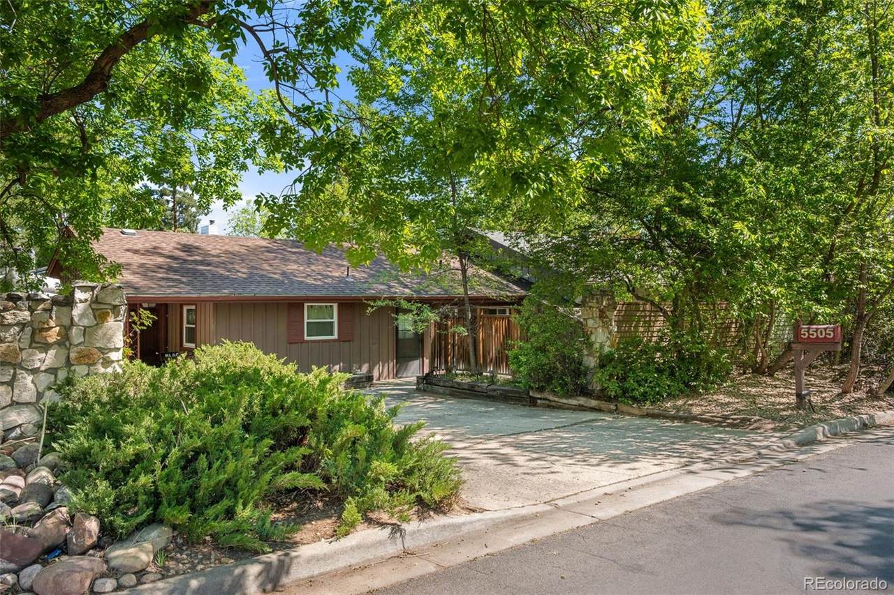 5505 Racquet Court - Photo 1