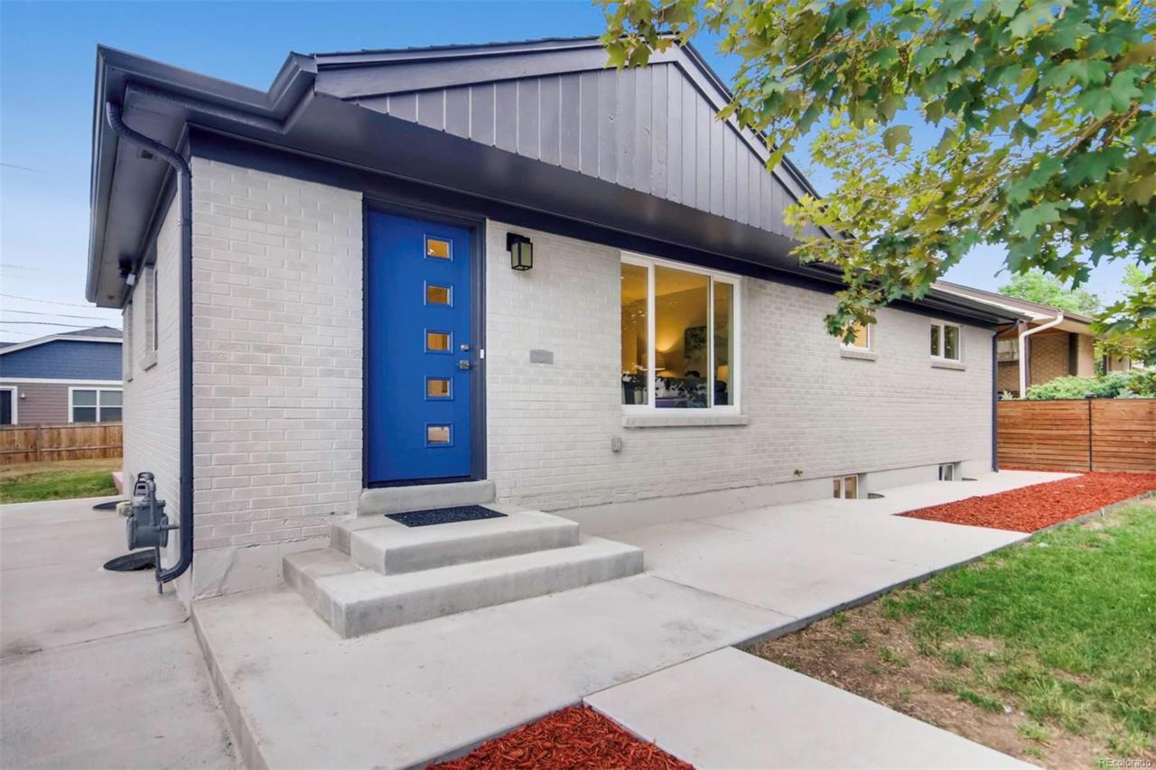 7883 Raritan Street - Photo 1