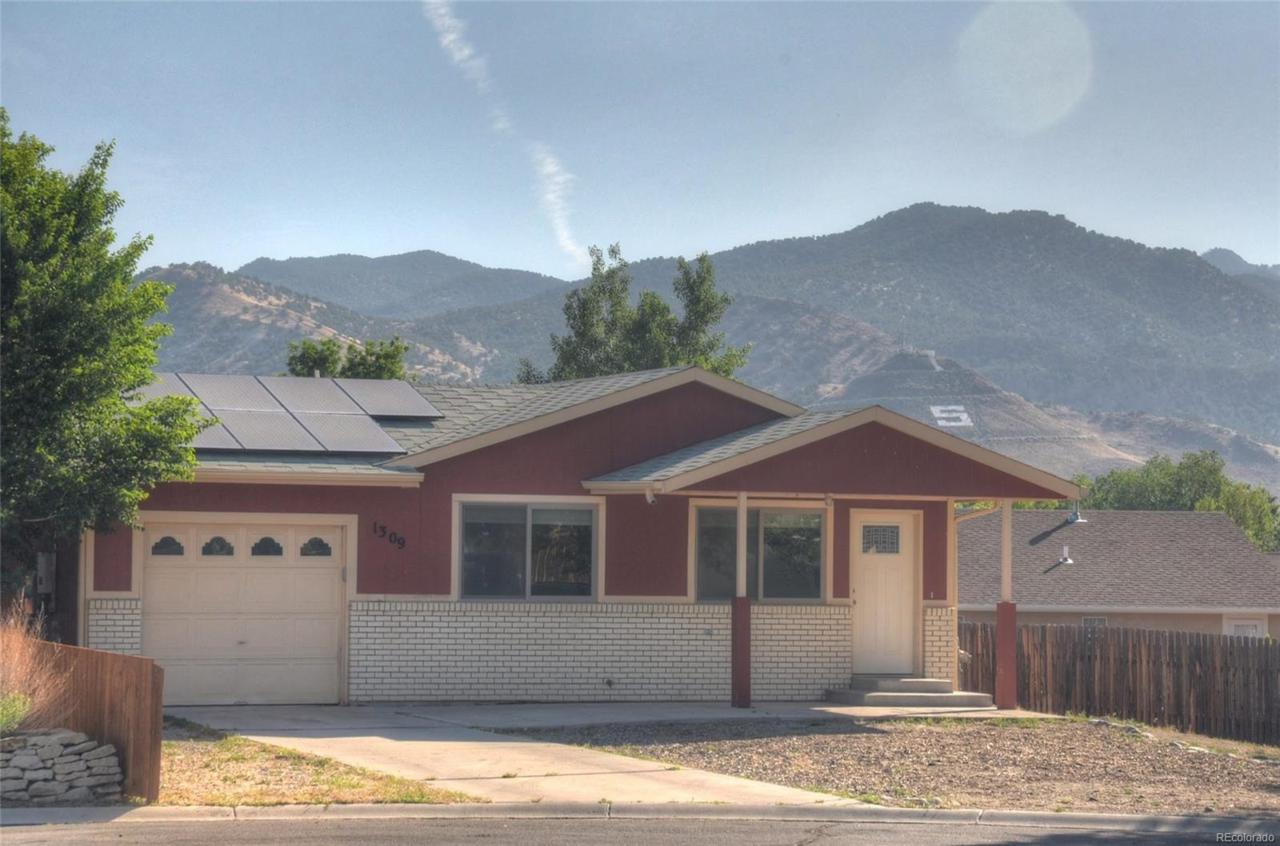 1309 Angelview Circle - Photo 1