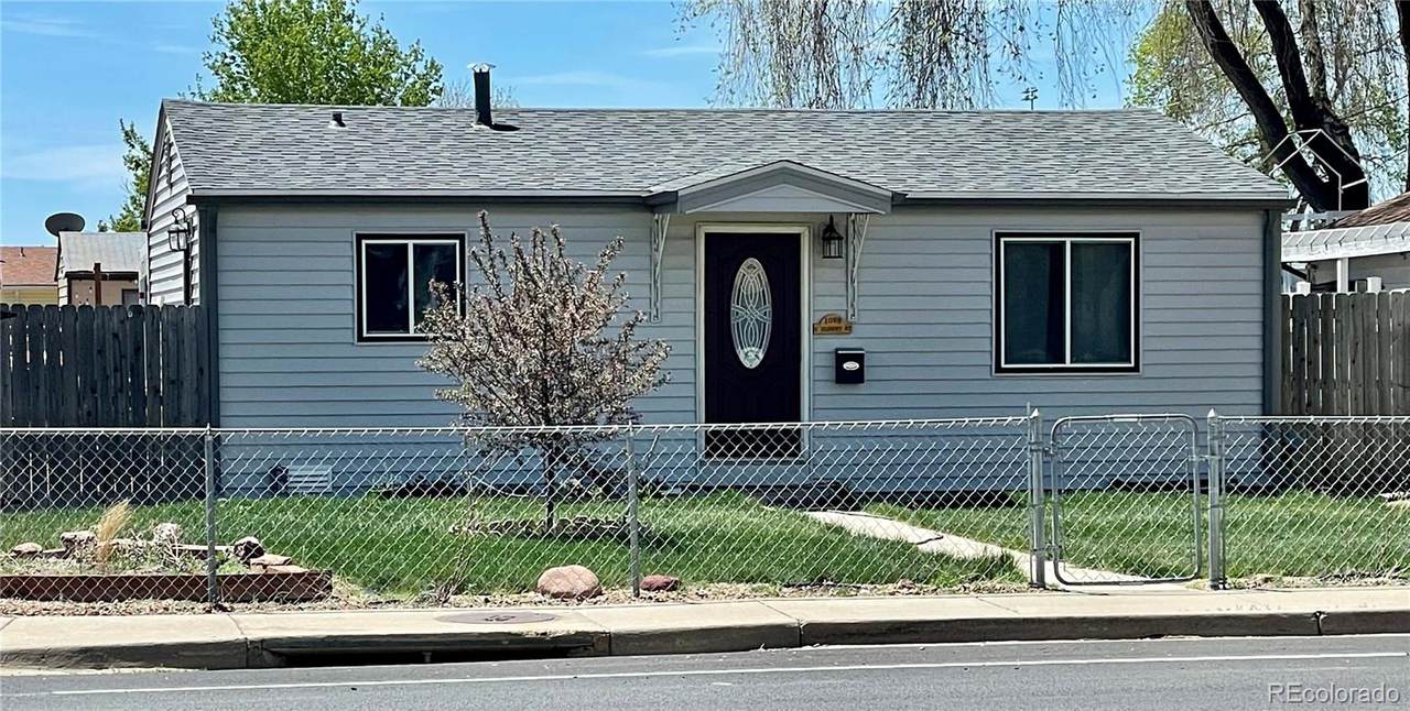 1098 Egbert Street - Photo 1