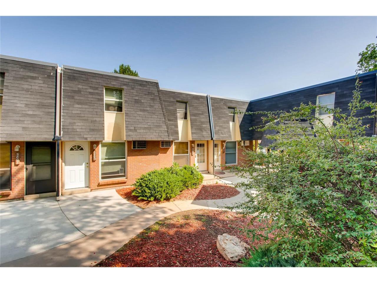 5801 S Pearl Street, Centennial, CO 80121 (MLS #9456071) :: 8z Real Estate