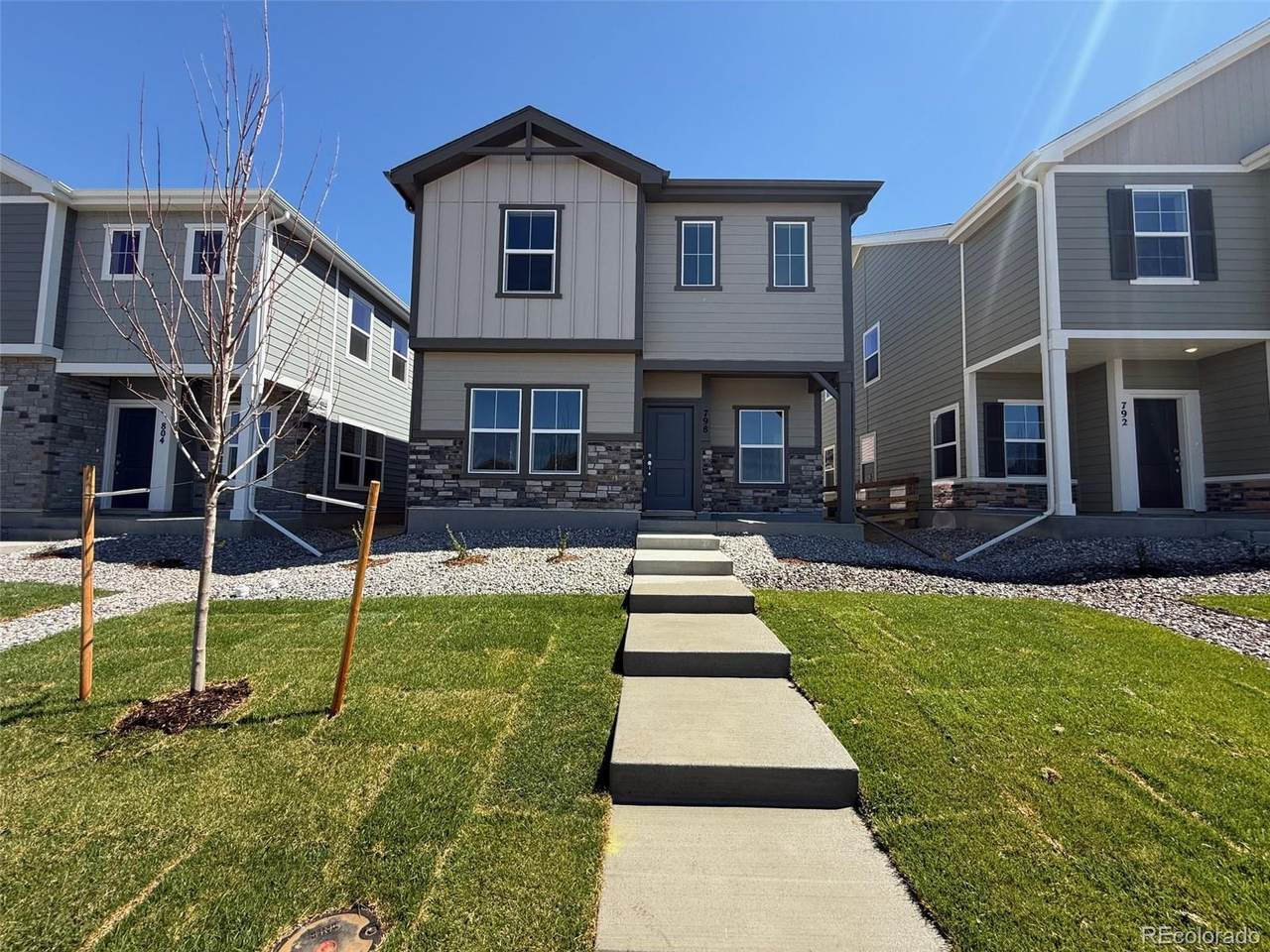 798 Bently Street - Photo 1