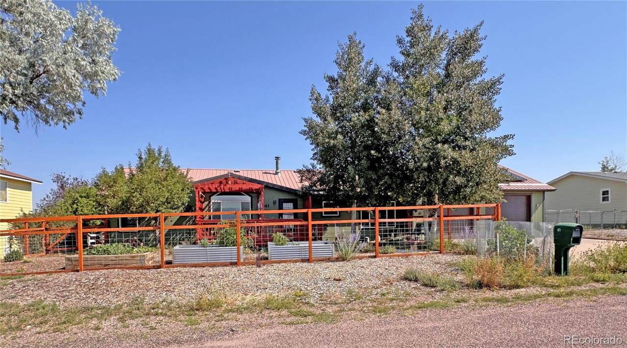 41 Granada Court - Photo 1