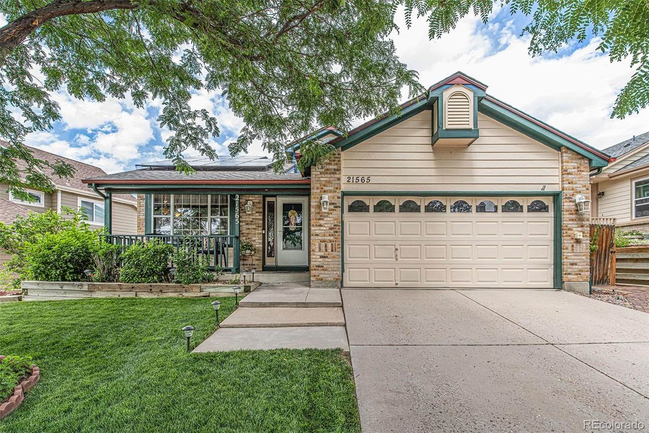 21565 Omaha Avenue - Photo 1