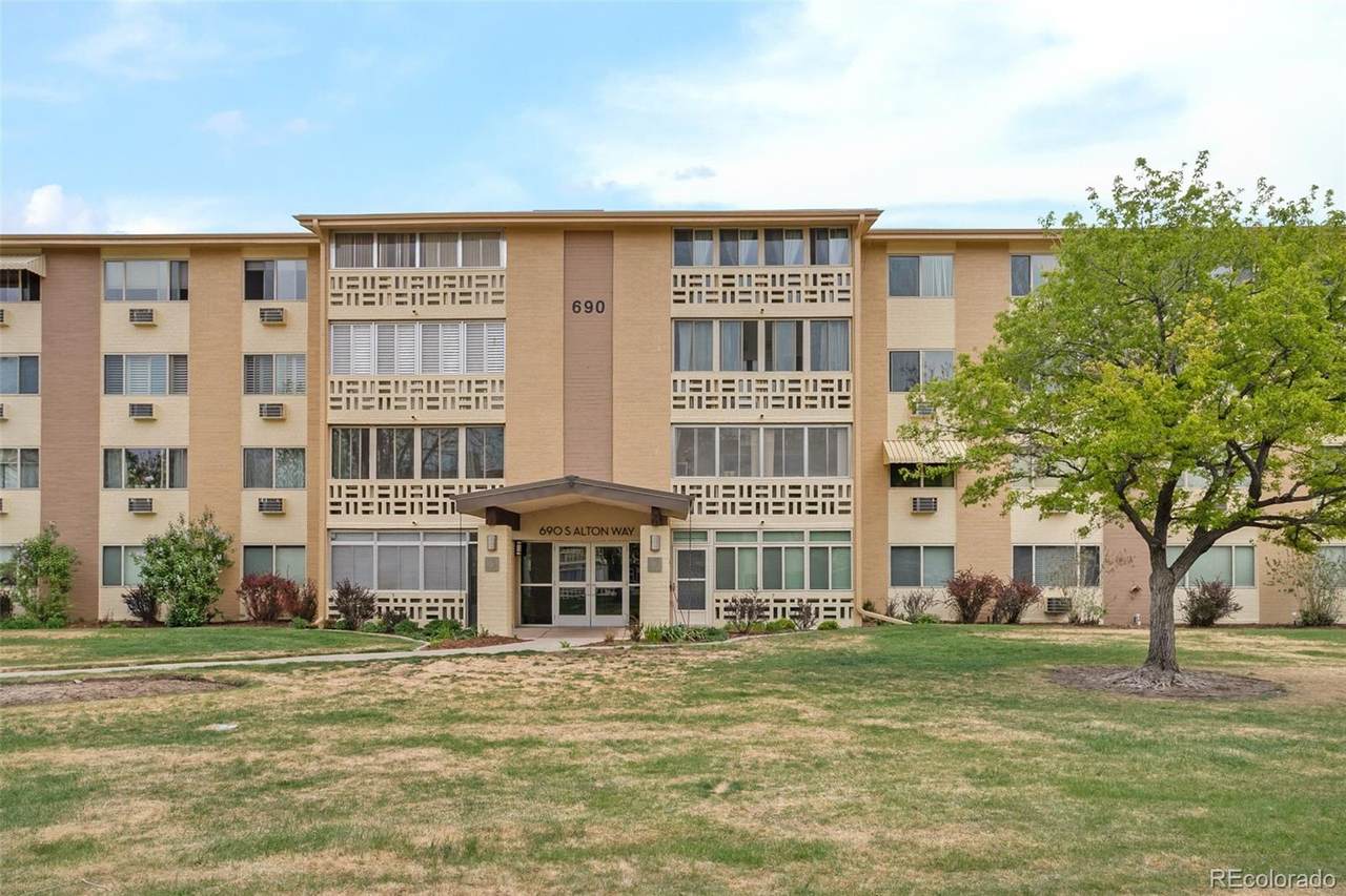 690 Alton Way - Photo 1