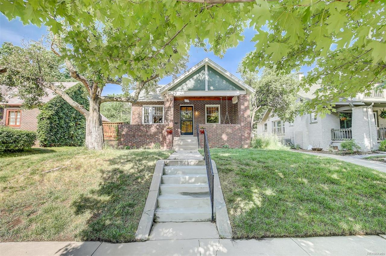 1735 Ivanhoe Street - Photo 1