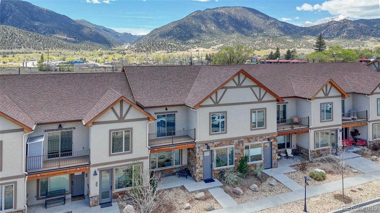 209 Summitview Lane - Photo 1