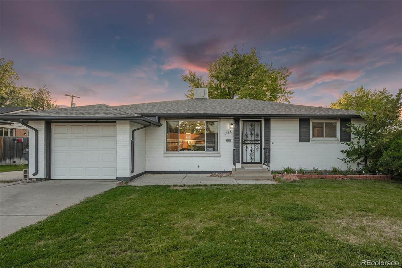 525 Kenton Street - Photo 1