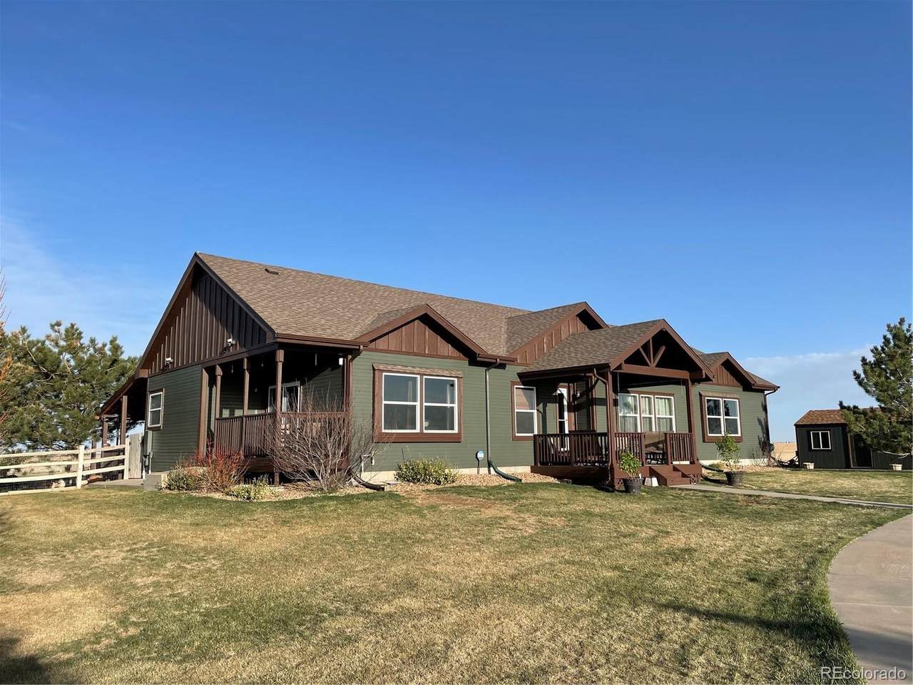 43800 88th Avenue - Photo 1