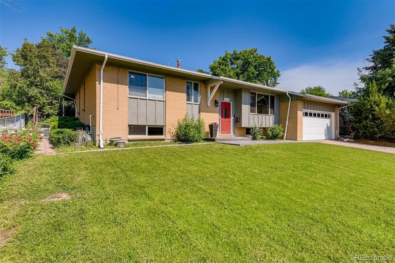 2304 Oneida Street - Photo 1