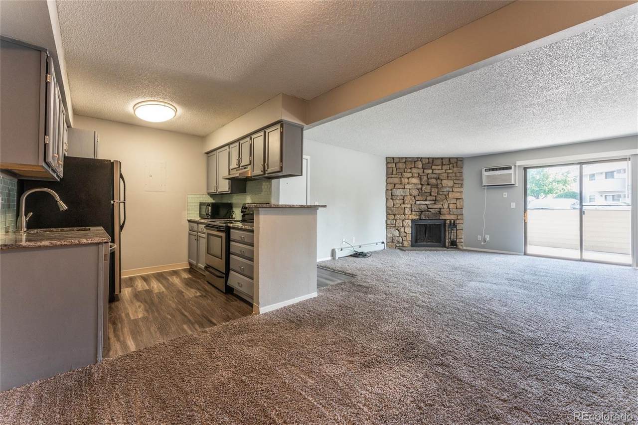 10150 Virginia Avenue - Photo 1