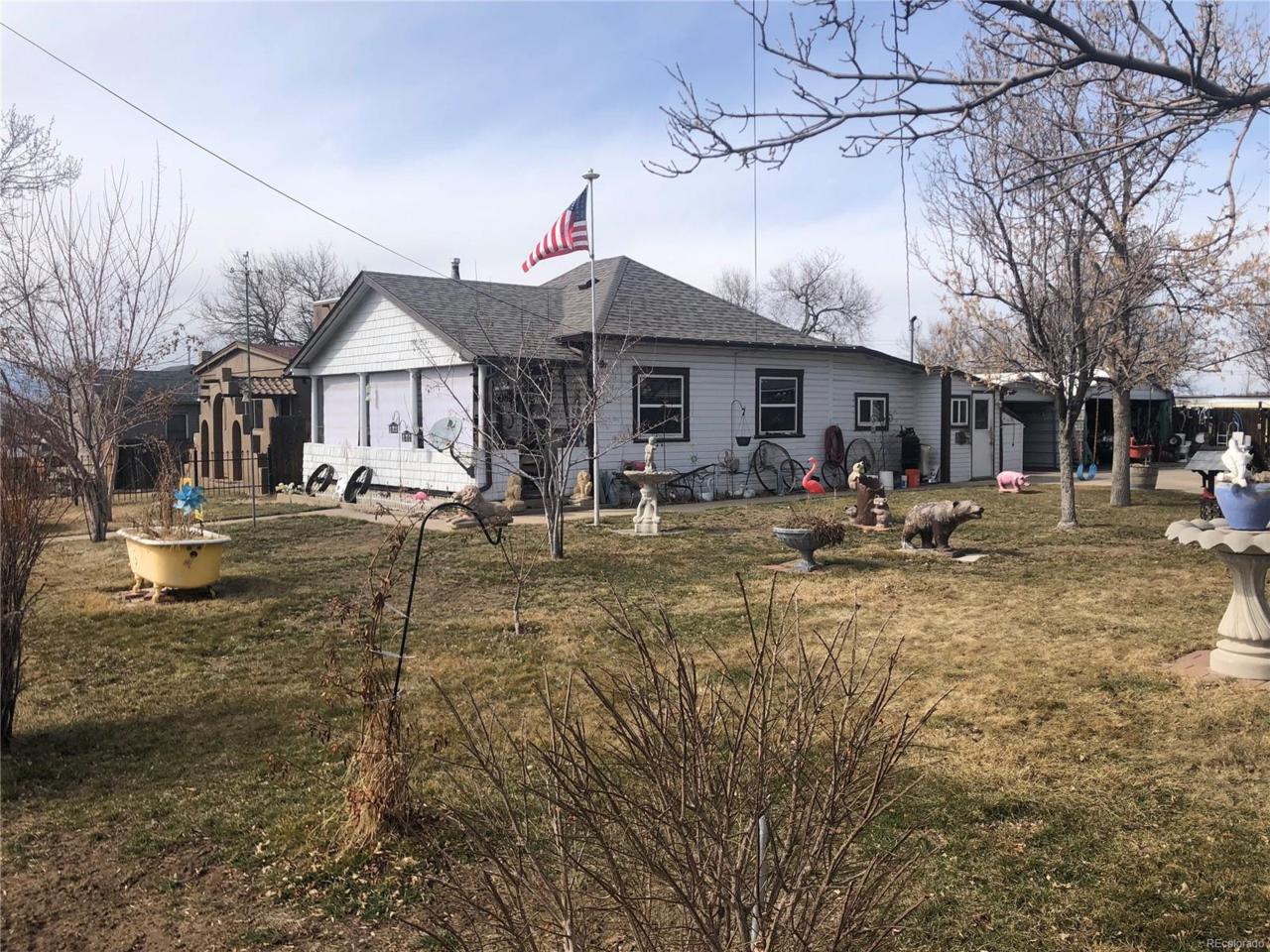 5089 52nd Avenue - Photo 1