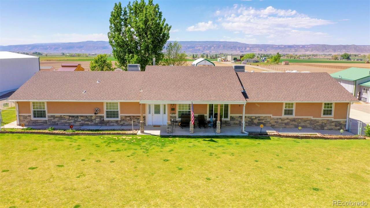 1329 Q Road - Photo 1