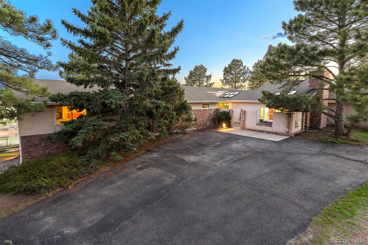 148 Loma Circle - Photo 1