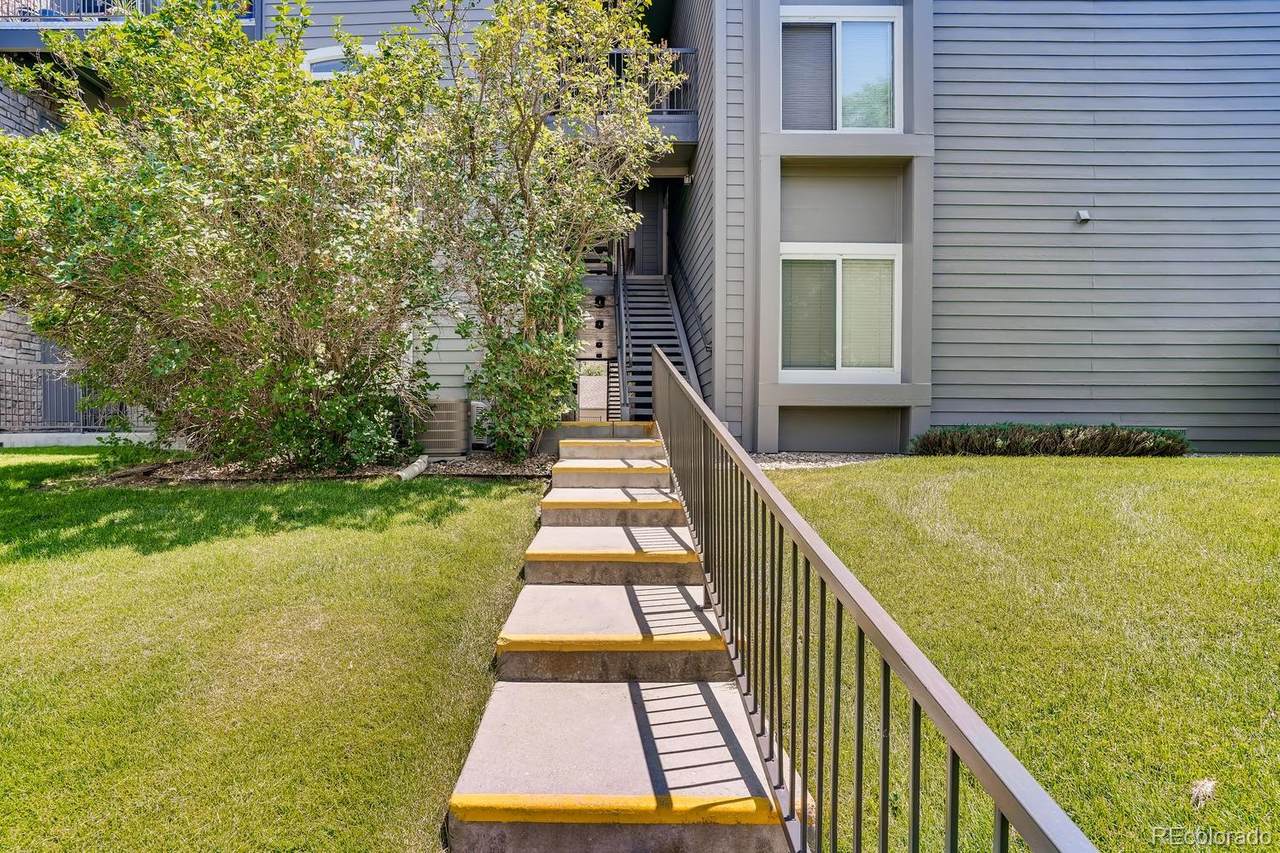 2575 Syracuse Way - Photo 1
