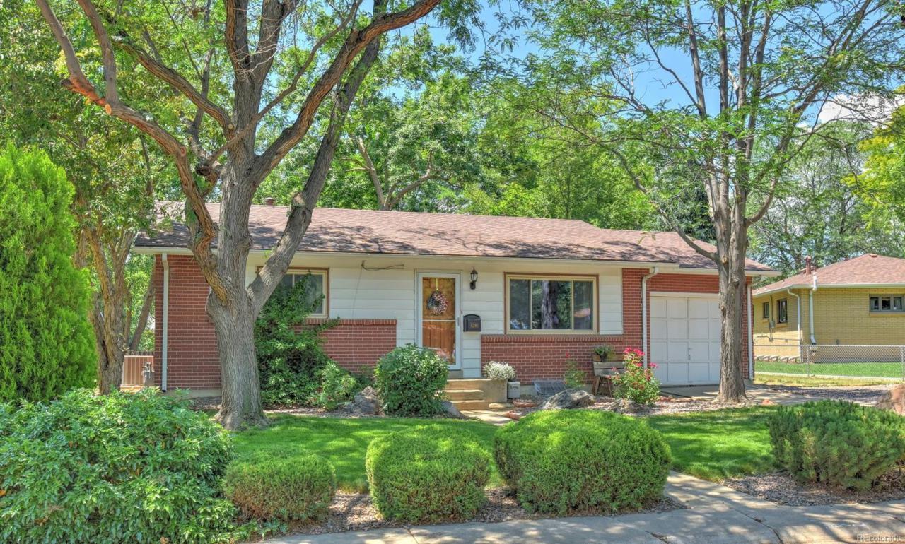 6390 Janice Way - Photo 1