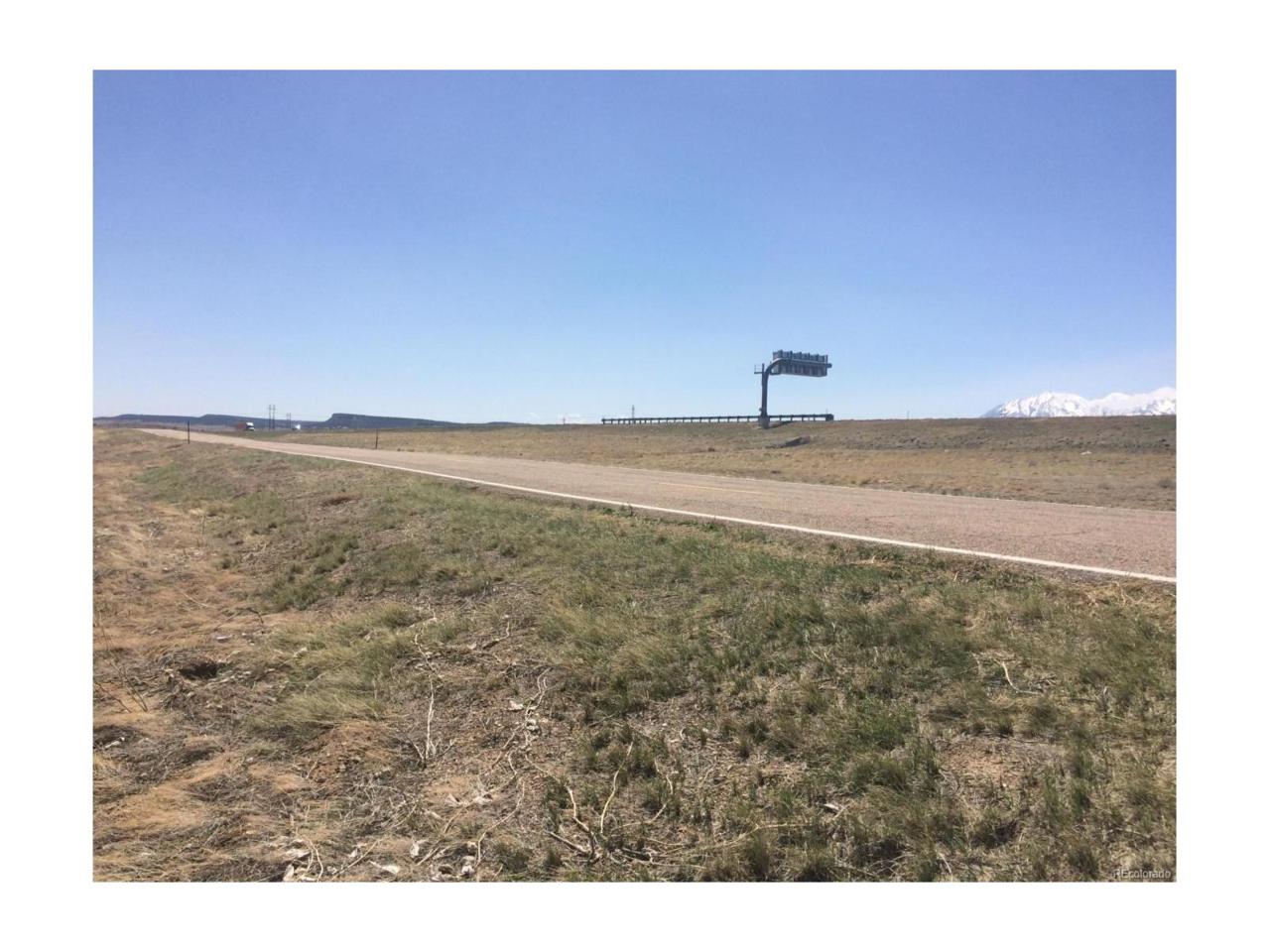 Us Hwy I-25 - Photo 1