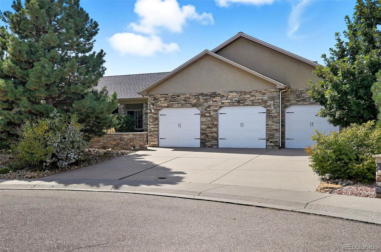 127 Corvette Court - Photo 1