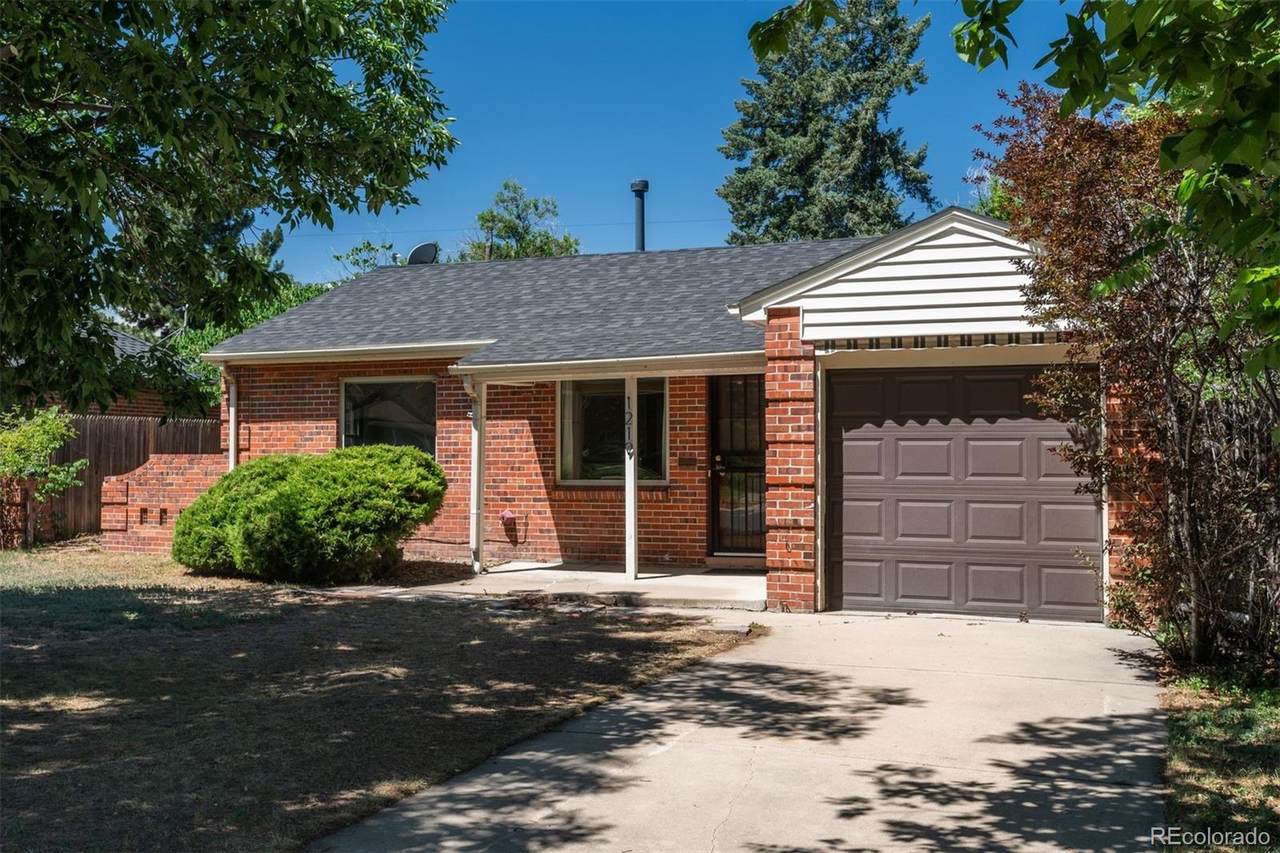 1219 Jasmine Street - Photo 1
