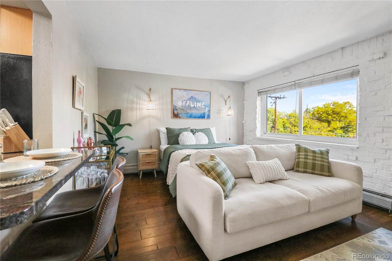 1270 Marion Street - Photo 1