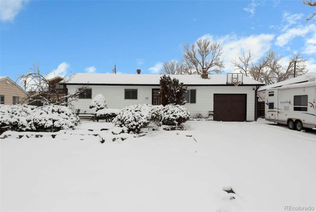 1375 Moss Street - Photo 1