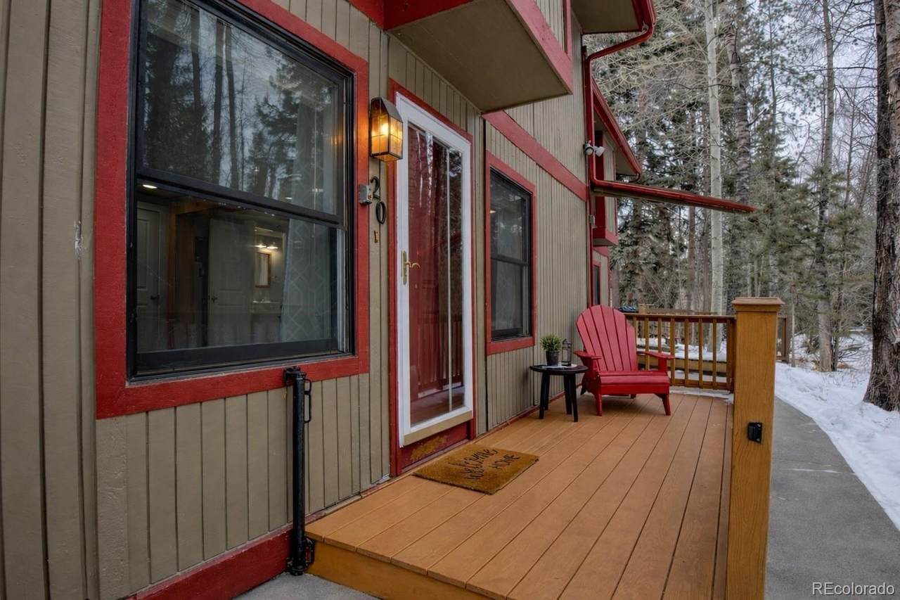 160 Creekside Drive - Photo 1