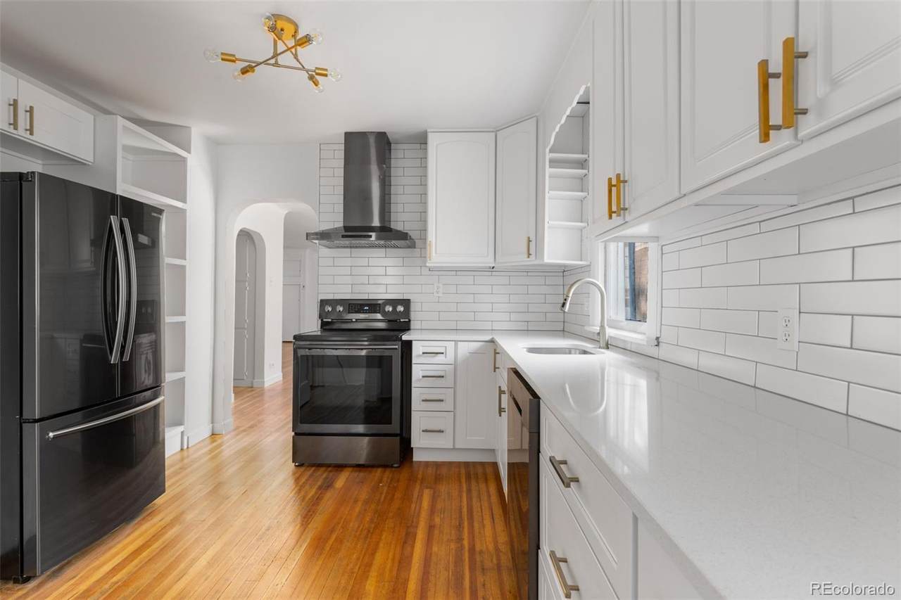 415 Williams Street - Photo 1