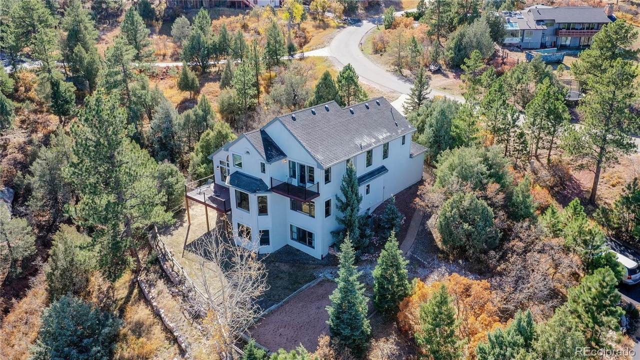 6956 Fox Circle - Photo 1