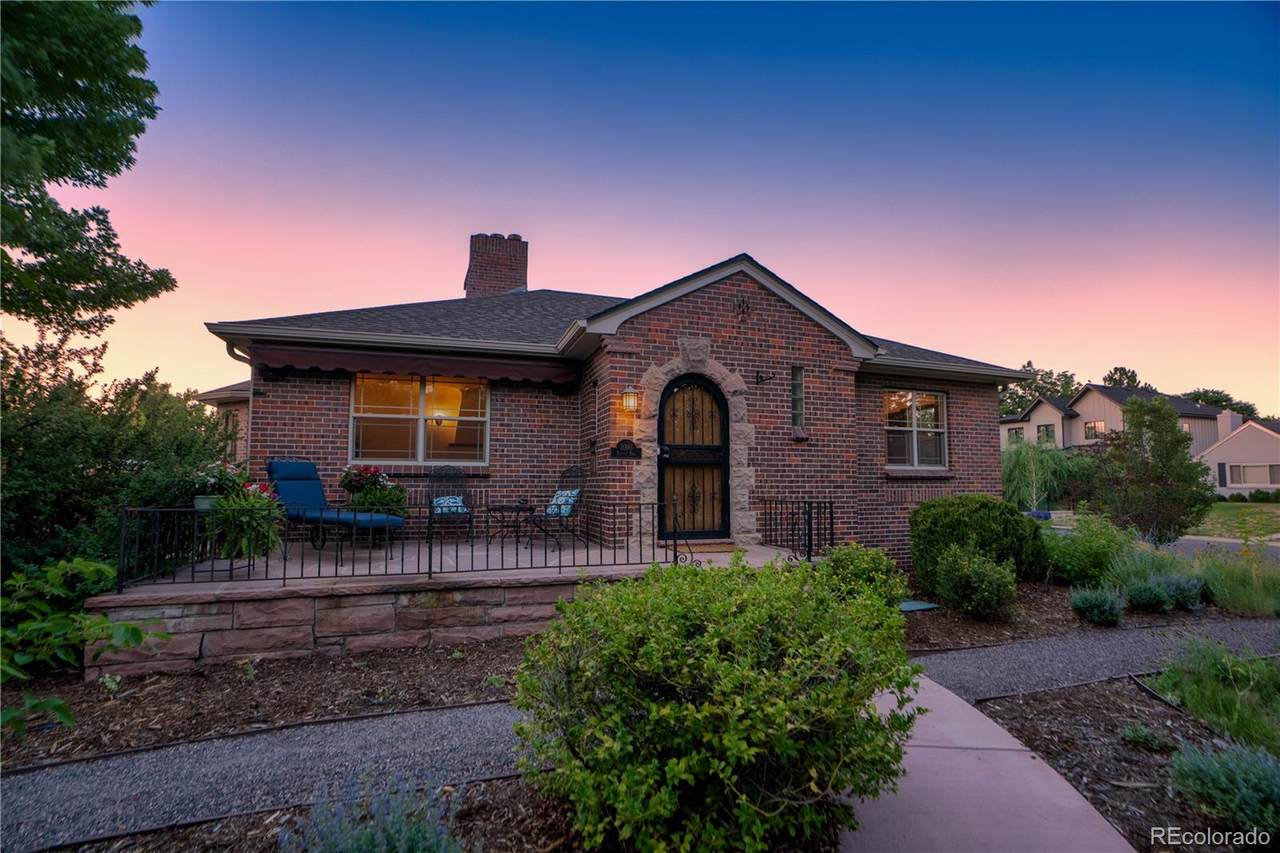 1090 Bonnie Brae Boulevard - Photo 1