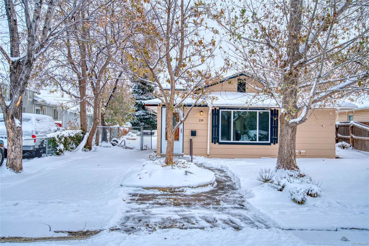 214 10th Avenue - Photo 1
