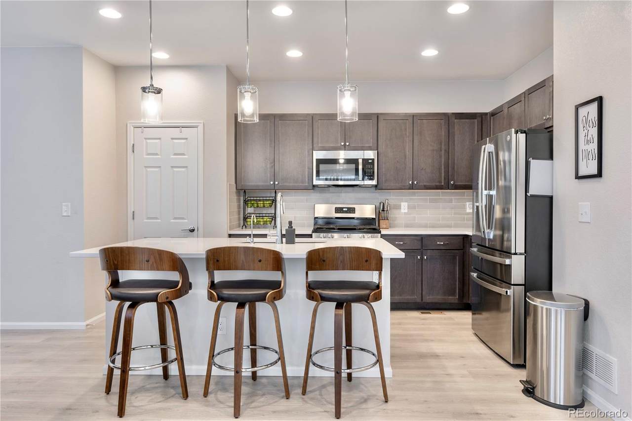 6634 Ceylon Street - Photo 1