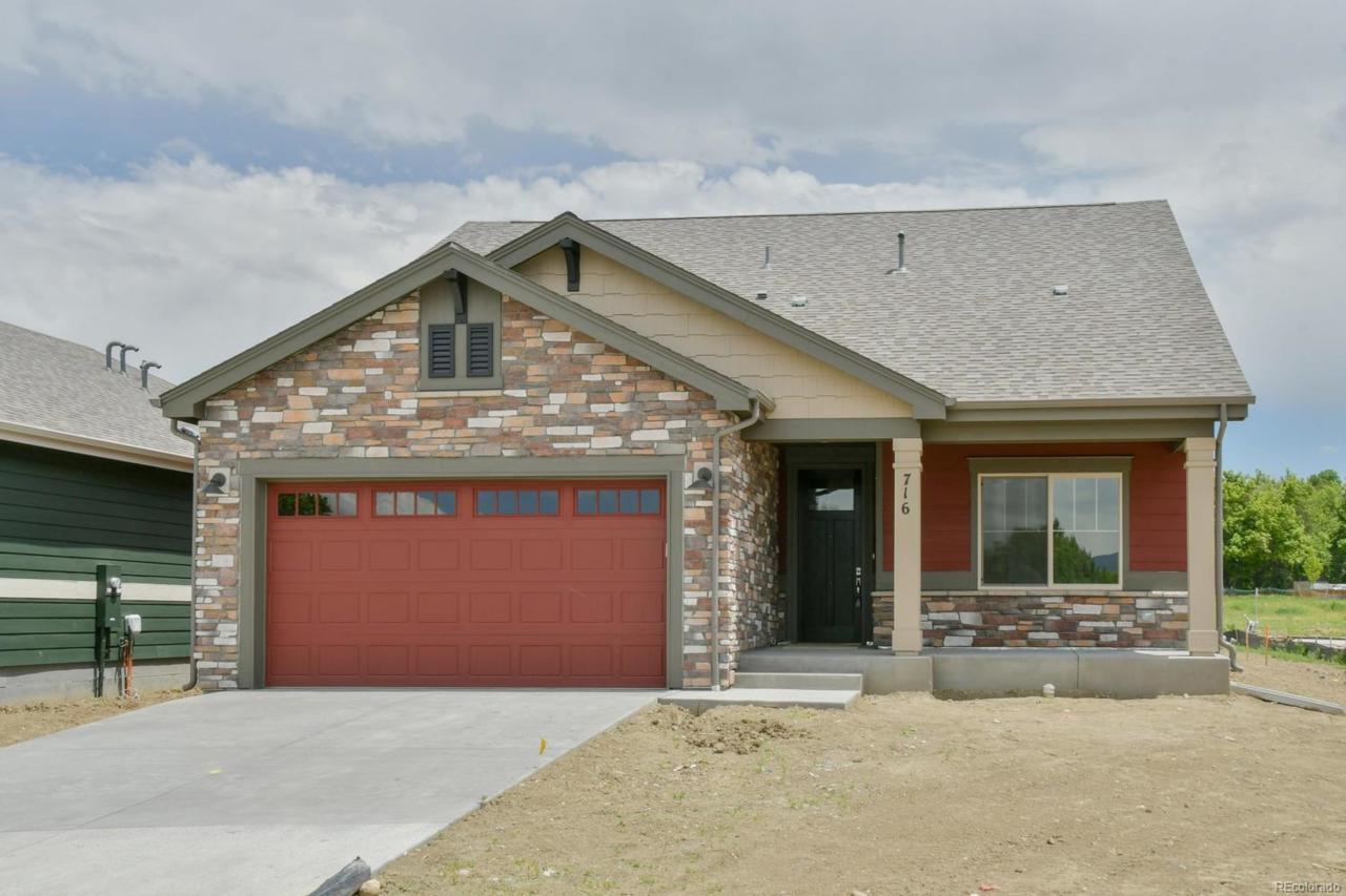 716 Widgeon Circle - Photo 1