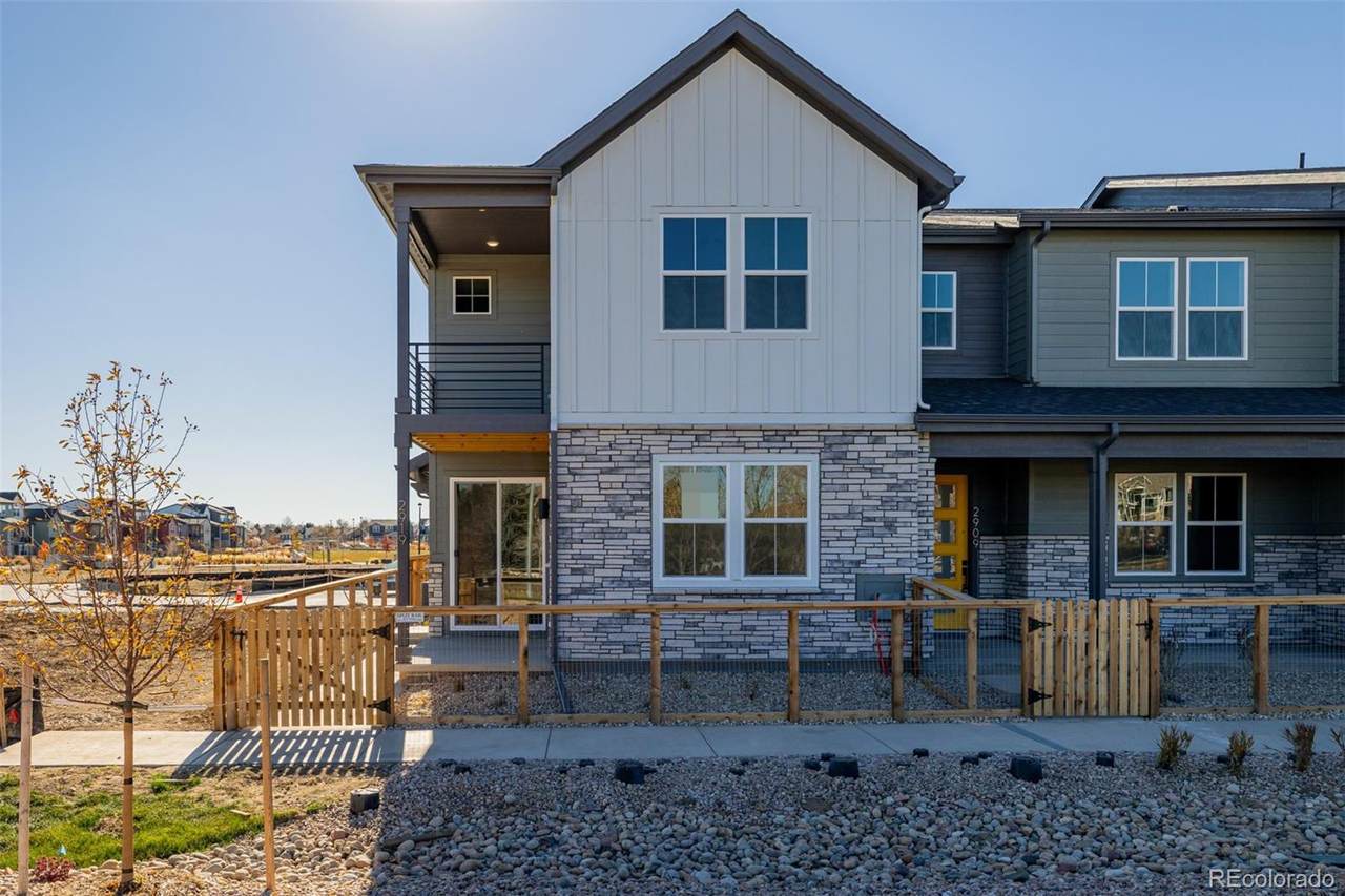 2919 103rd Drive - Photo 1