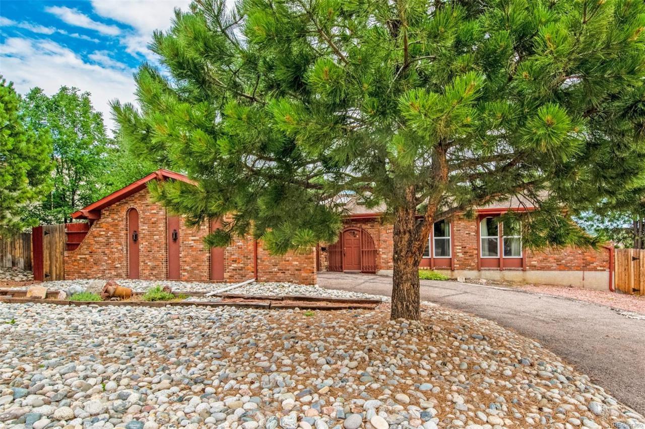 7015 Buckhorn Circle - Photo 1