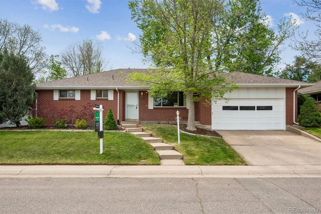 2180 Columbia Place - Photo 1