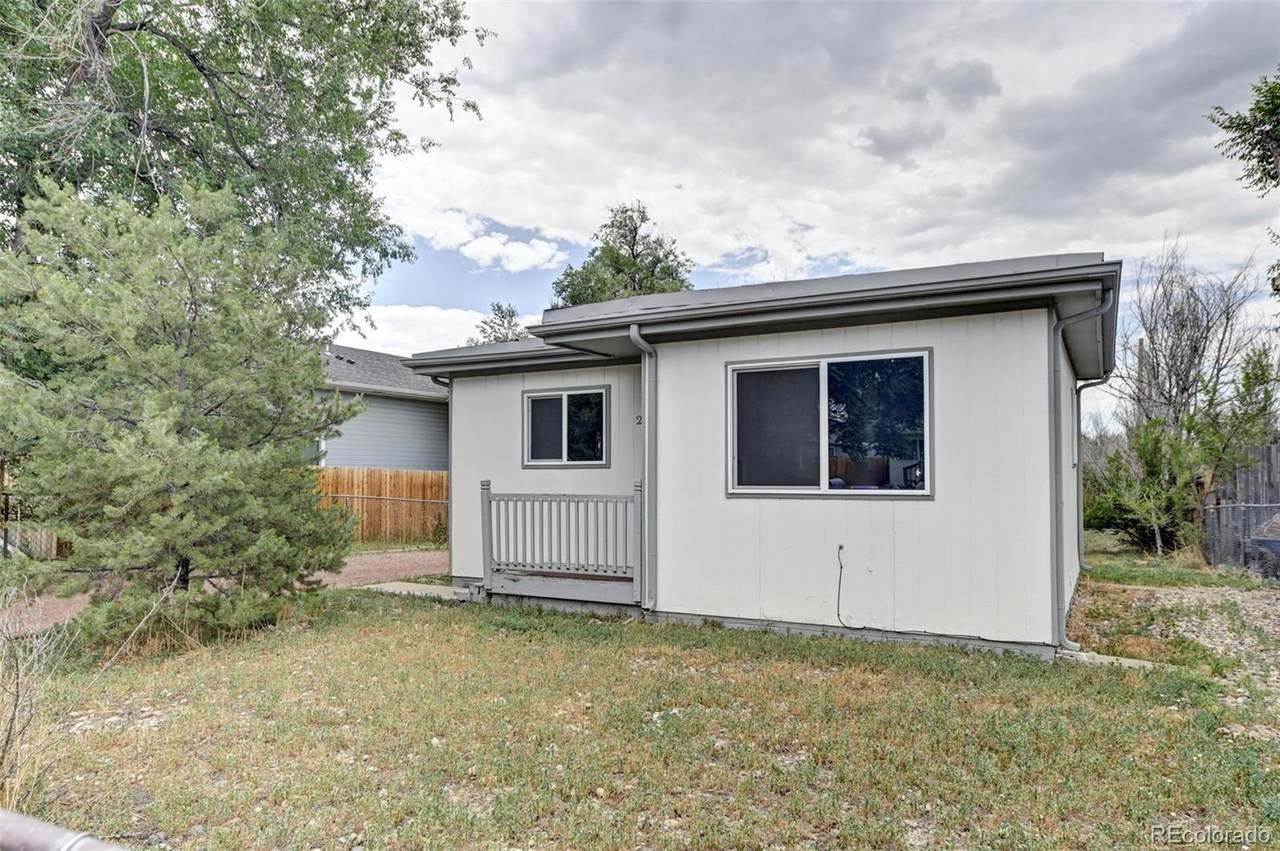 218 Missouri Avenue - Photo 1