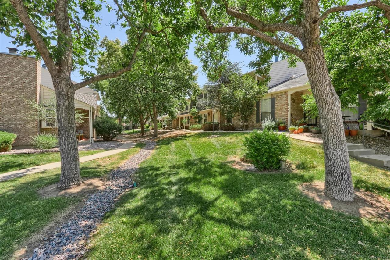 7534 Cove Circle - Photo 1