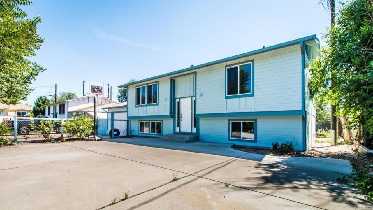 2724 Decatur Street - Photo 1