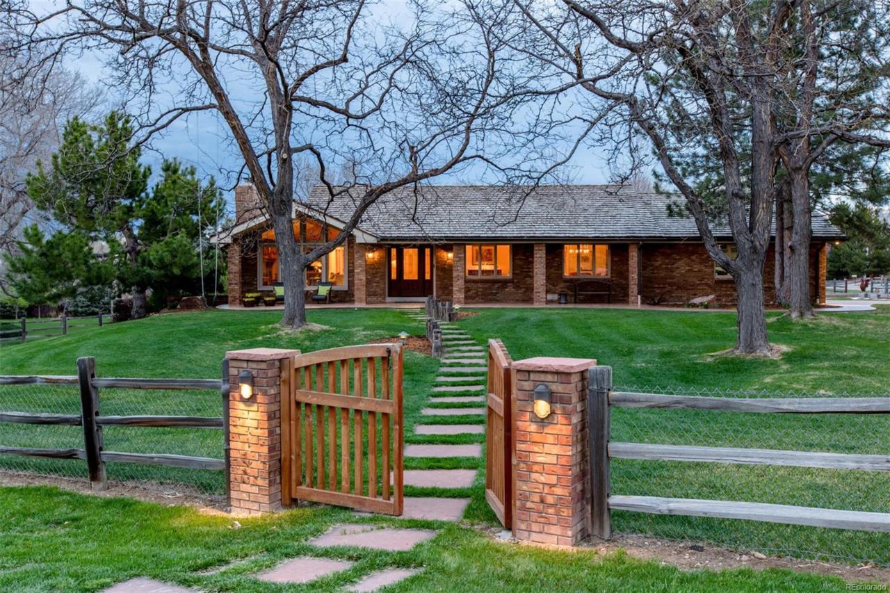 693 Front Range Road - Photo 1