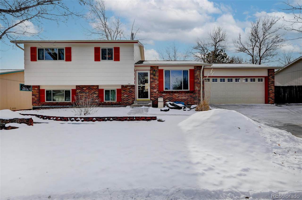 9166 Euclid Avenue - Photo 1