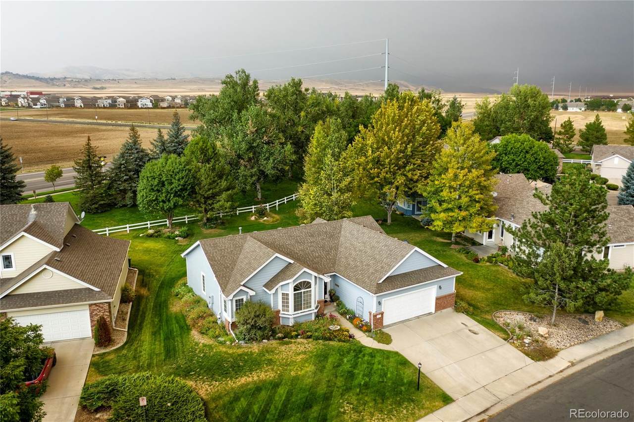 2737 Glendale Drive - Photo 1
