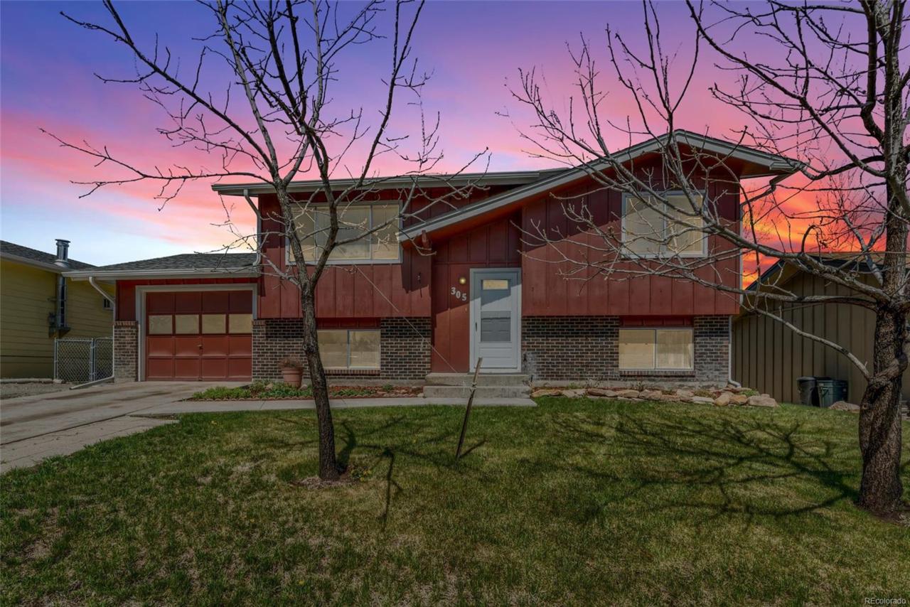 305 4th Street - Photo 1 305 4th Street - Photo 1