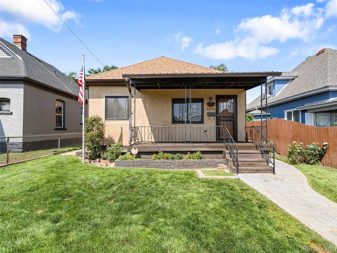 2213 Evans Avenue - Photo 1
