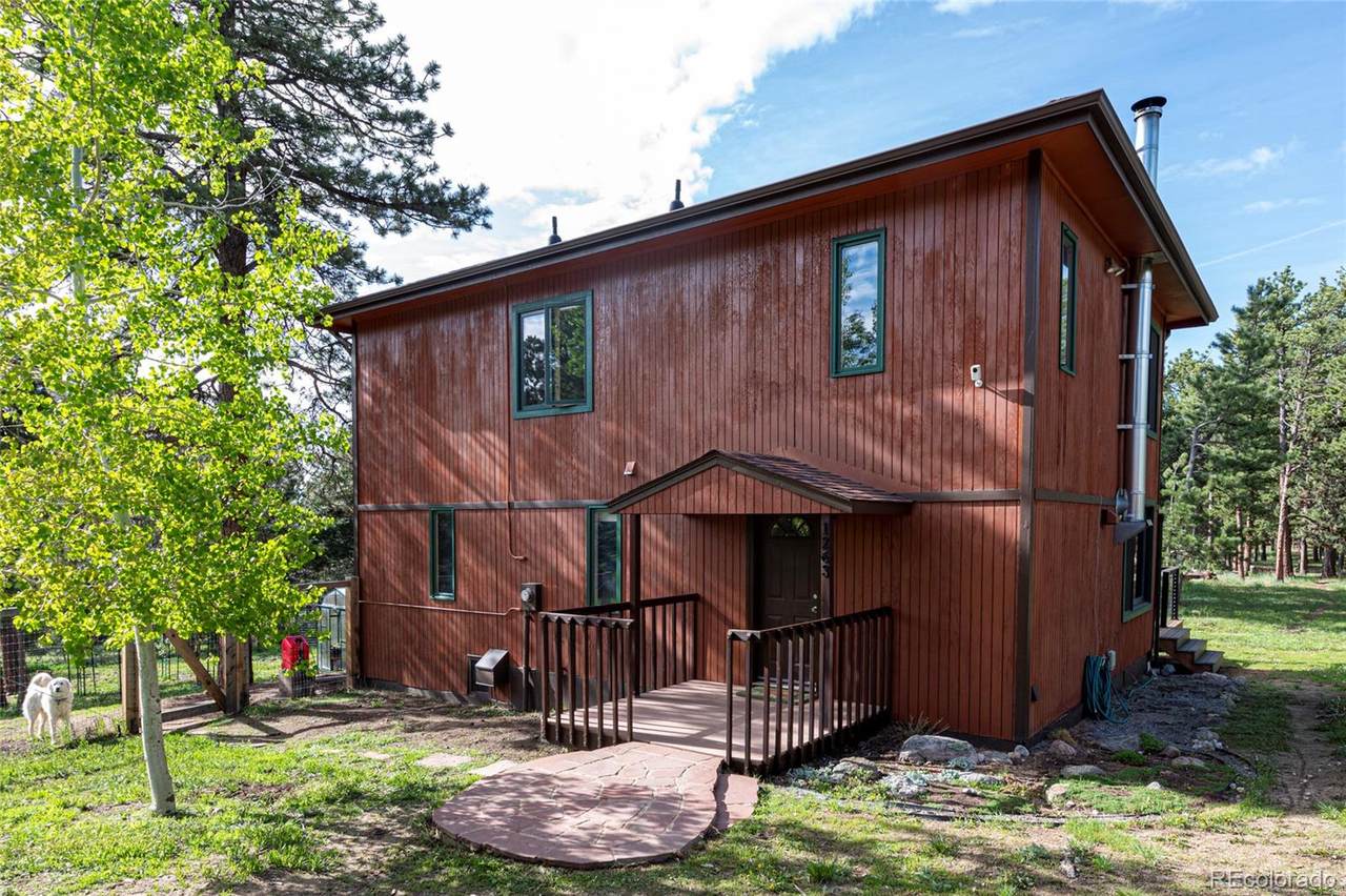 1263 Mountain Pines Road - Photo 1