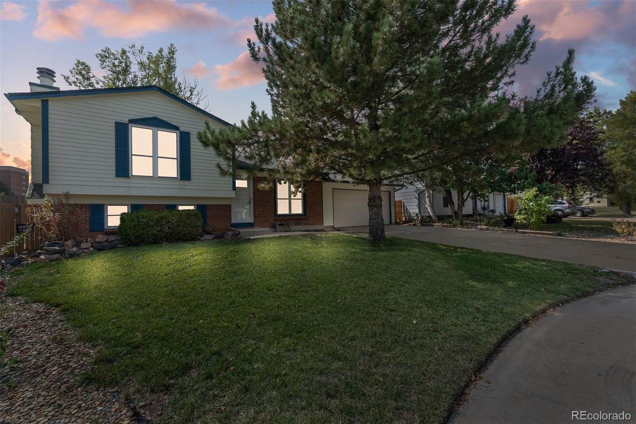 8090 93rd Way - Photo 1